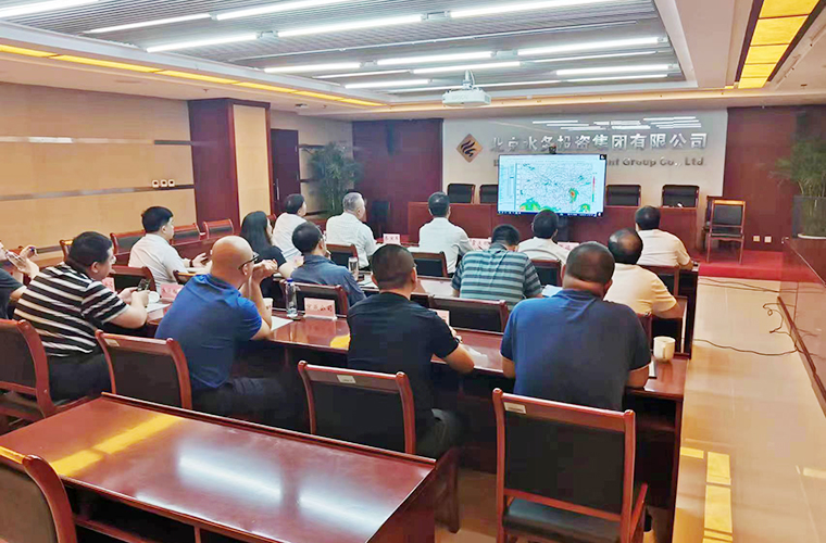 暴雨洪峰显担当 ——伟德国际1946bv官网集团推动主题教育见实效